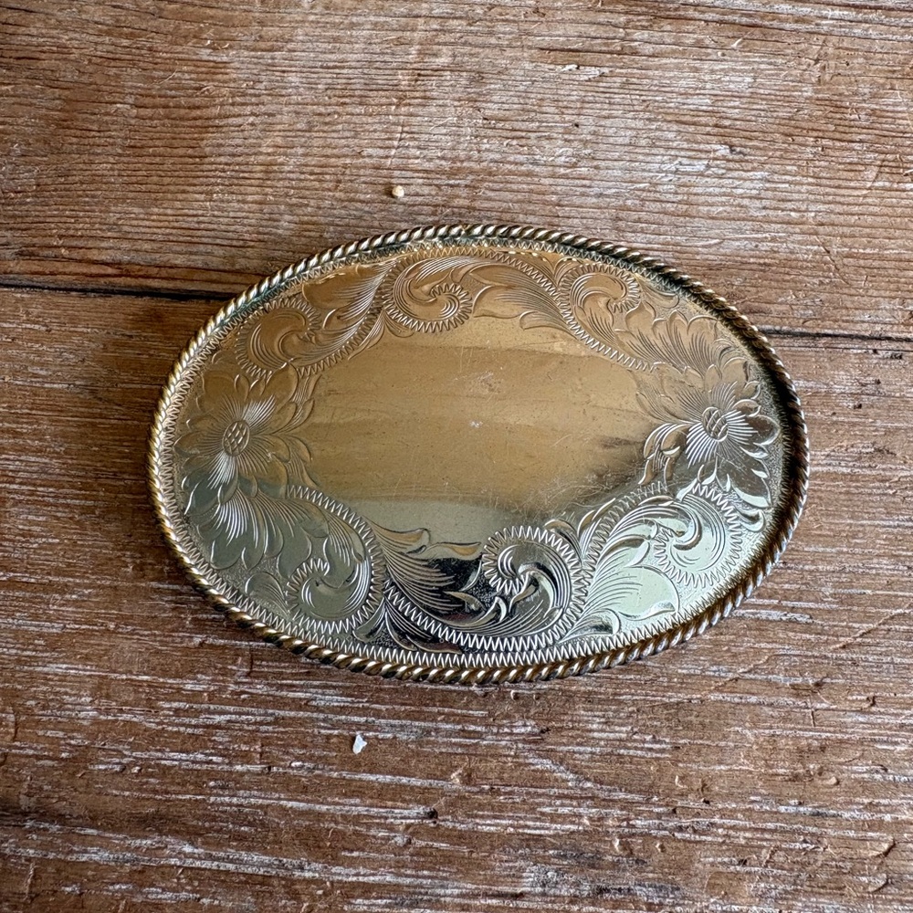 Montana Silversmiths Silver Oval Floral Engraved Belt Buckle